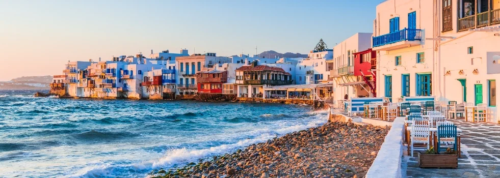 What are the best places to visit in Greece?