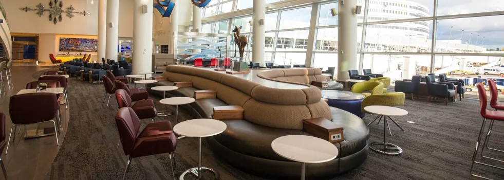 Who is allowed access to Delta Sky Club?