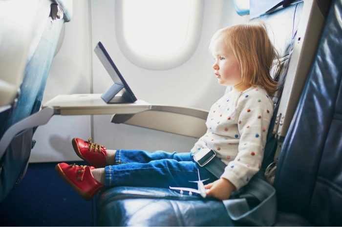 ¿Cuál es la política infantil de Delta Airlines?