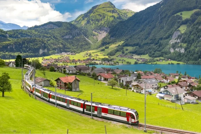 How to Travel Switzerland on a Budget? : Tips for Saving on Accommodation, Food, and Transport