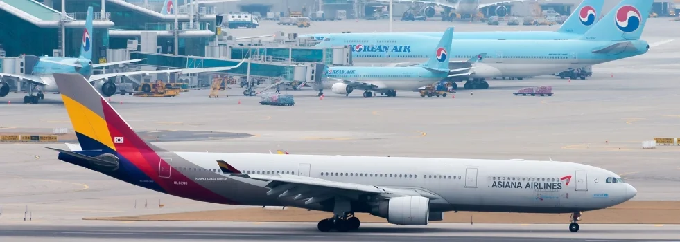 Which is better Asiana Airlines and Korean Air?