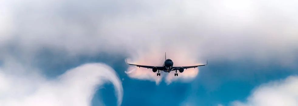 Everything you need to know about turbulence on airplanes