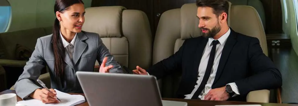 Why should business travelers choose for business class flights?